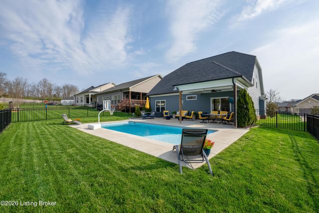 12102 Cypress Ridge Dr, Louisville, KY 40299