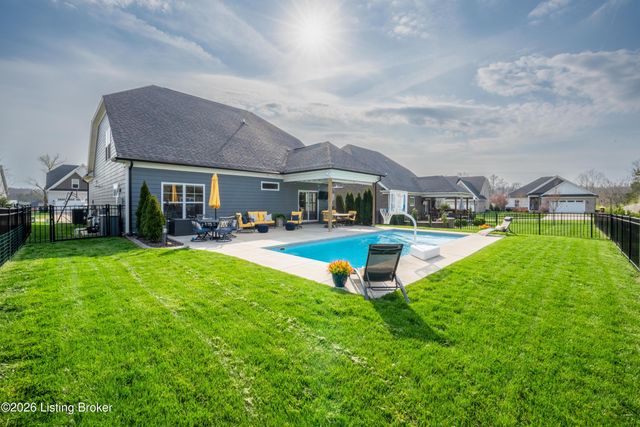 12102 Cypress Ridge Dr, Louisville, KY 40299