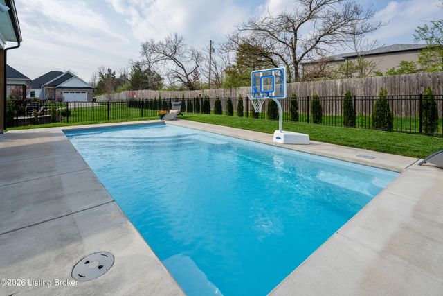 12102 Cypress Ridge Dr, Louisville, KY 40299