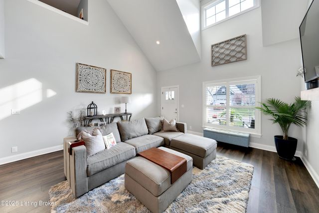 12102 Cypress Ridge Dr, Louisville, KY 40299