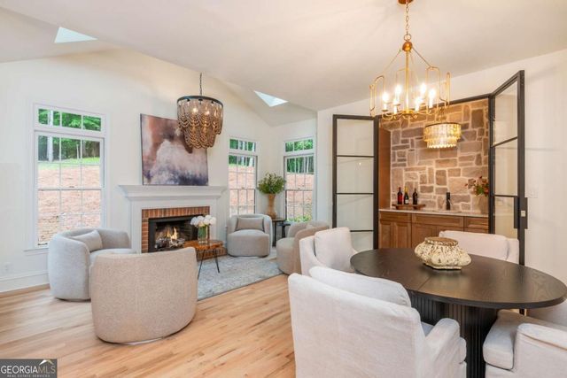 9460 Mistwater Close, Roswell, GA 30076