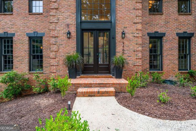 9460 Mistwater Close, Roswell, GA 30076