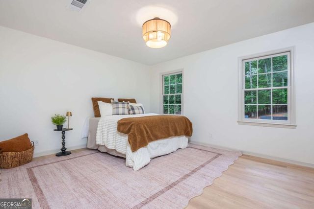 9460 Mistwater Close, Roswell, GA 30076