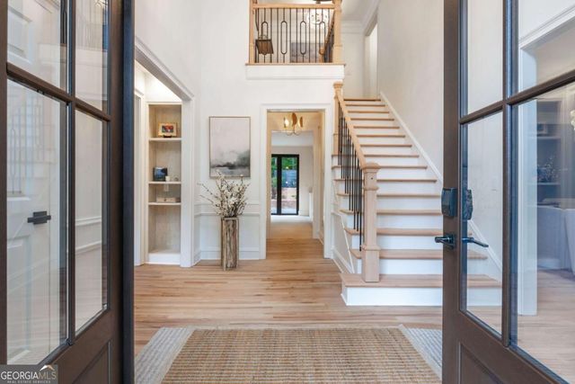 9460 Mistwater Close, Roswell, GA 30076