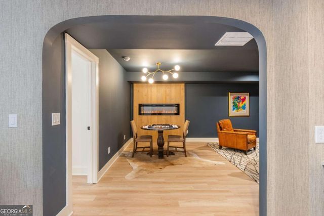 9460 Mistwater Close, Roswell, GA 30076