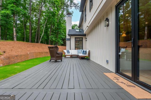 9460 Mistwater Close, Roswell, GA 30076
