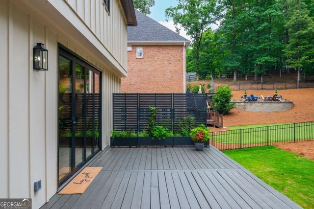 9460 Mistwater Close, Roswell, GA 30076