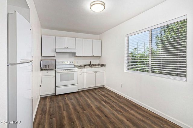 1318 E CULVER Street, Phoenix, AZ 85006