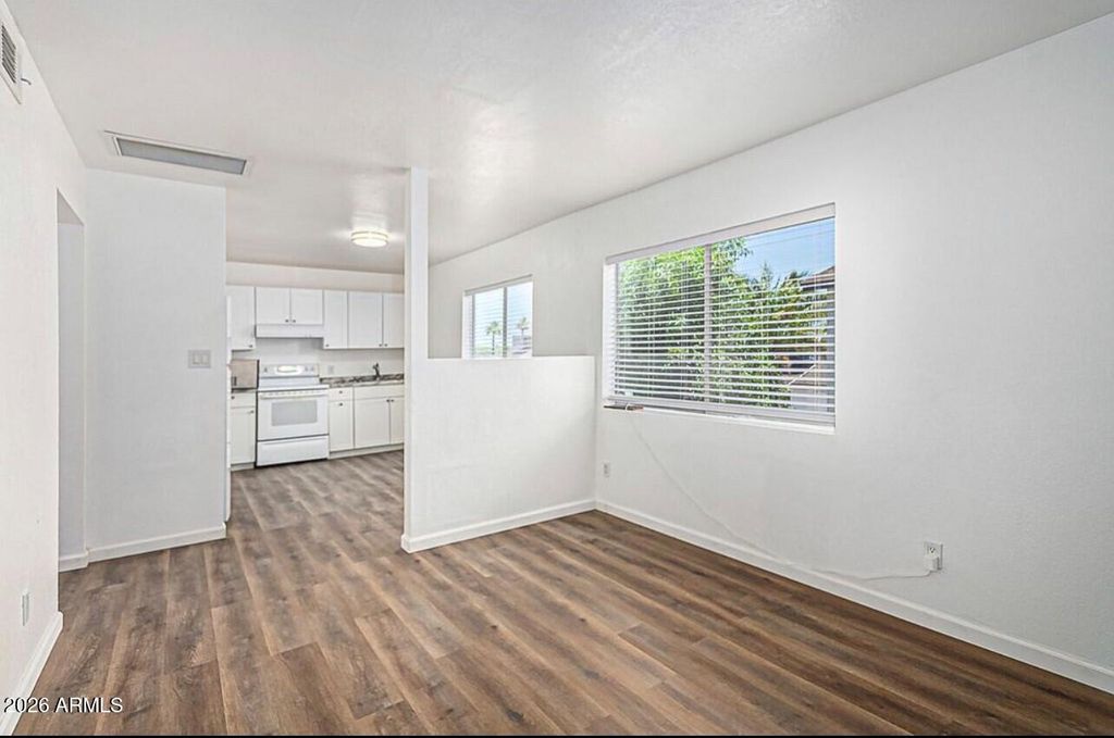 Image 14 of property listing at 1318 E CULVER Street, Phoenix, AZ 85006