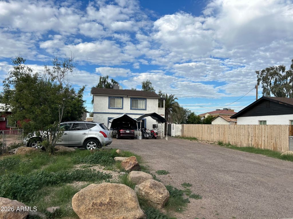 Image 2 of property listing at 1318 E CULVER Street, Phoenix, AZ 85006