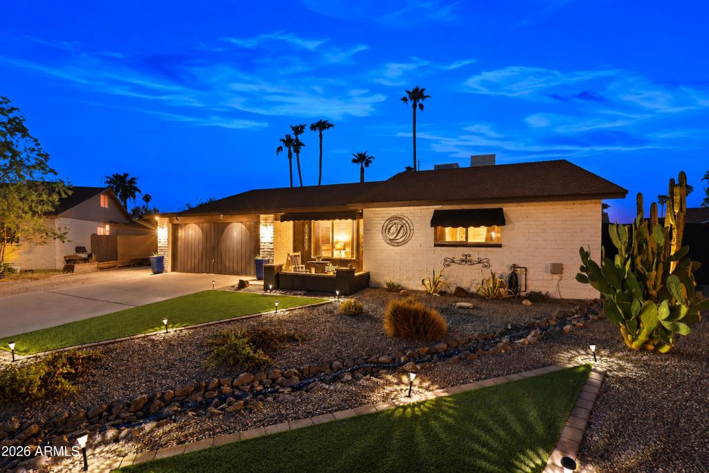 4336 W SUNNYSIDE Avenue, Glendale, AZ 85304 — exterior