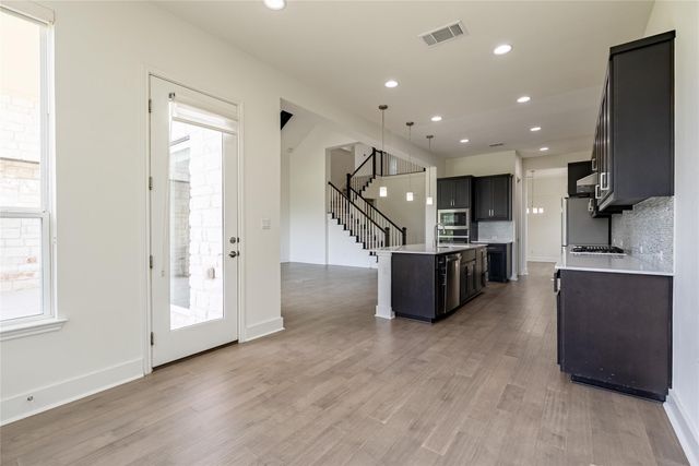 212 Eiglehart RD, Austin, TX 78737