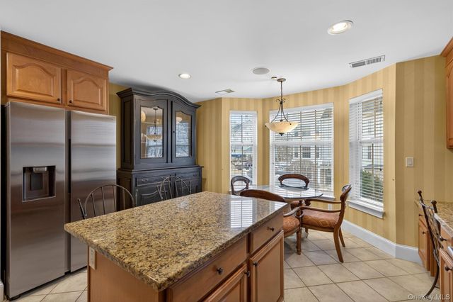 3 Harbor Pointe Drive, Haverstraw, NY 10927