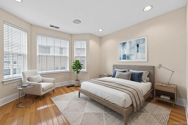 3 Harbor Pointe Drive, Haverstraw, NY 10927