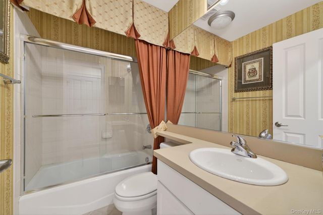 3 Harbor Pointe Drive, Haverstraw, NY 10927