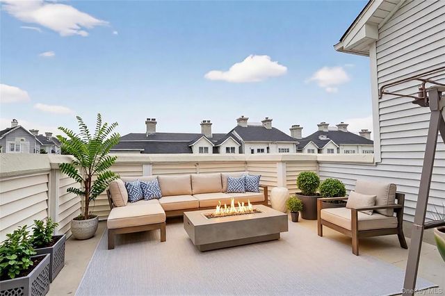 3 Harbor Pointe Drive, Haverstraw, NY 10927