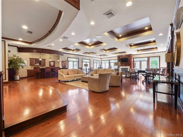 3 Harbor Pointe Drive, Haverstraw, NY 10927