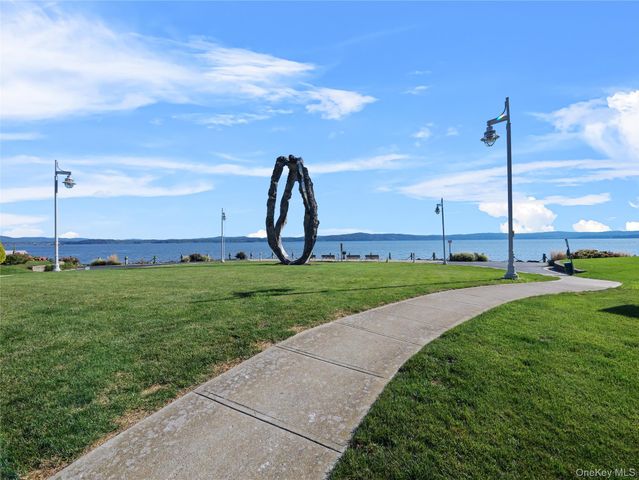 3 Harbor Pointe Drive, Haverstraw, NY 10927