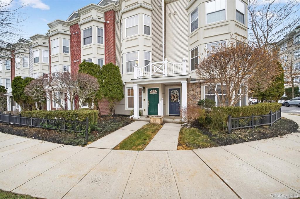 3 Harbor Pointe Drive, Haverstraw, NY 10927