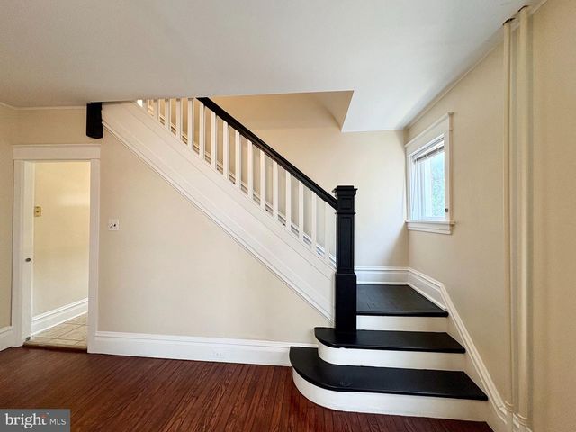 616 N FRONT ST, Wormleysburg, PA 17043
