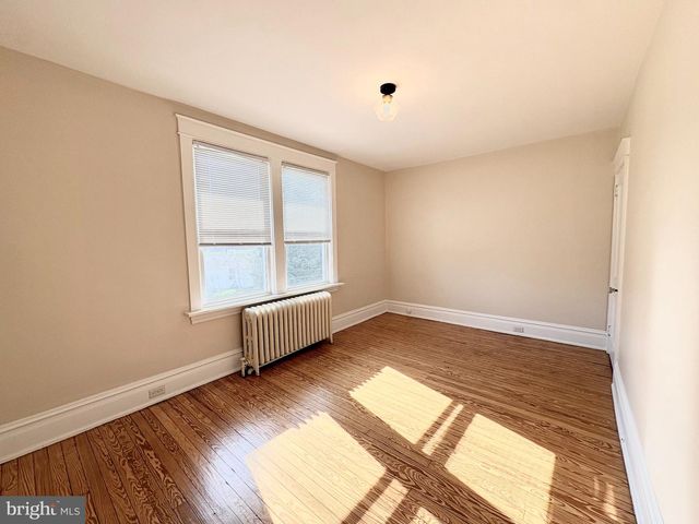 616 N FRONT ST, Wormleysburg, PA 17043