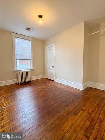 616 N FRONT ST, Wormleysburg, PA 17043