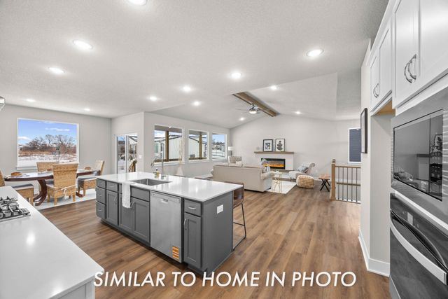 2811 NW Greenwood Street, Ankeny, IA 50023