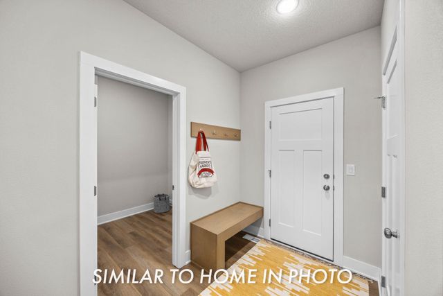 2811 NW Greenwood Street, Ankeny, IA 50023