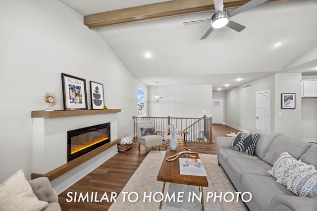 2811 NW Greenwood Street, Ankeny, IA 50023