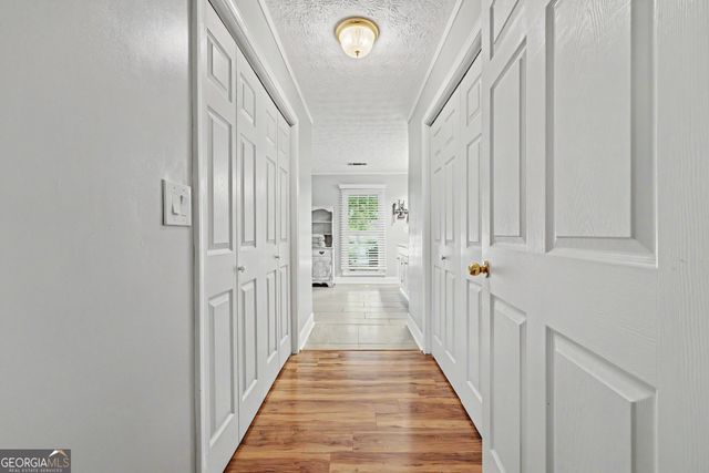 1407 Mill Glenn Court, Lawrenceville, GA 30045
