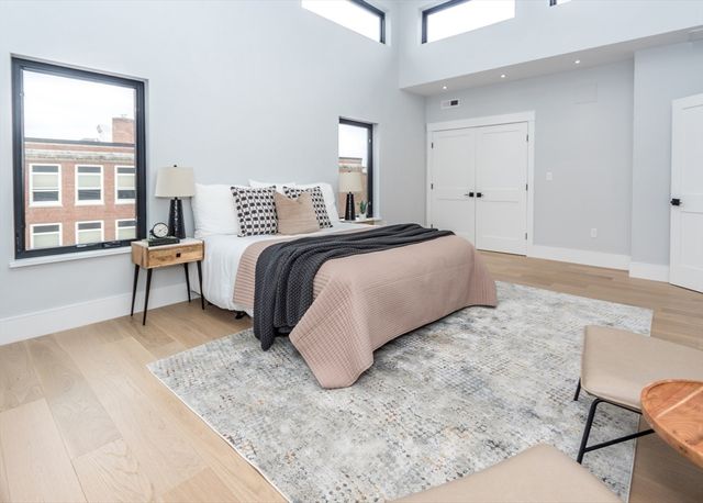 15 Alder Street 1, Waltham, MA 02453