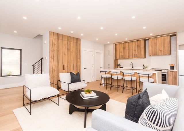 15 Alder Street 1, Waltham, MA 02453