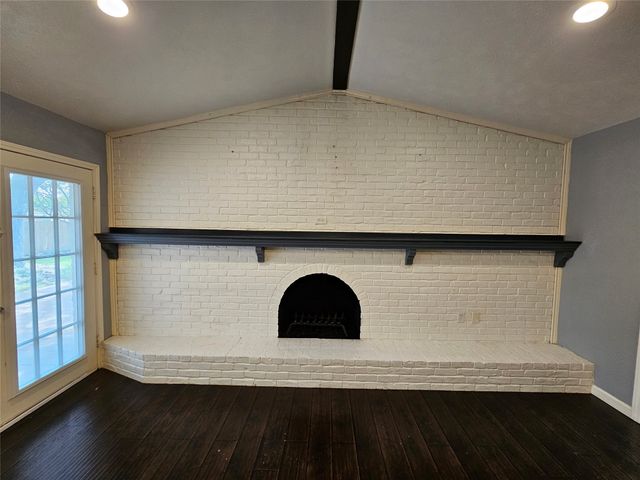216 Wesley Drive, Desoto, TX 75115