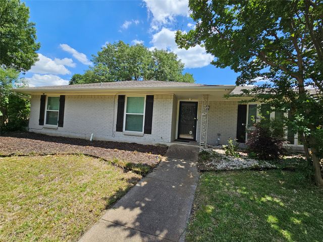 216 Wesley Drive, Desoto, TX 75115