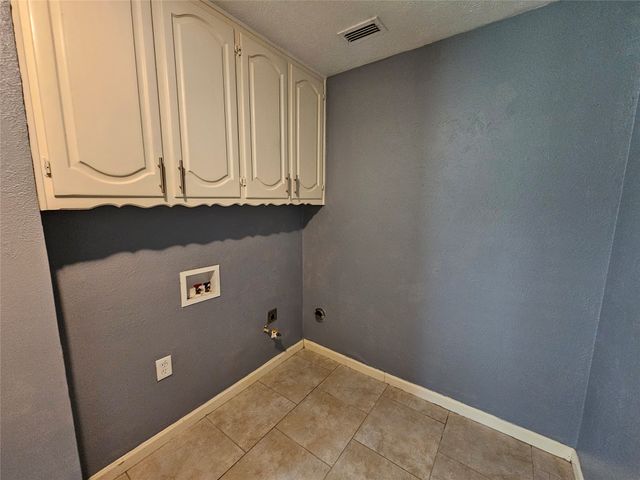 216 Wesley Drive, Desoto, TX 75115