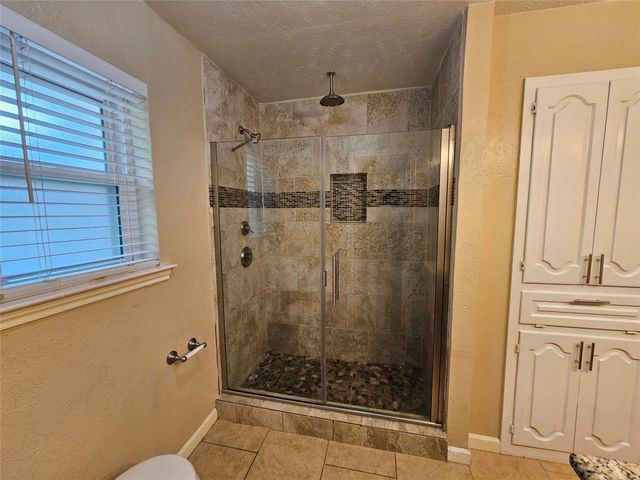 216 Wesley Drive, Desoto, TX 75115