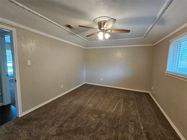 216 Wesley Drive, Desoto, TX 75115