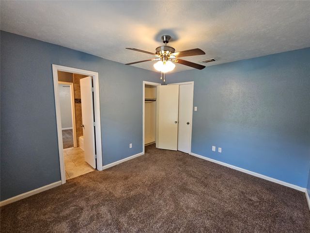 216 Wesley Drive, Desoto, TX 75115