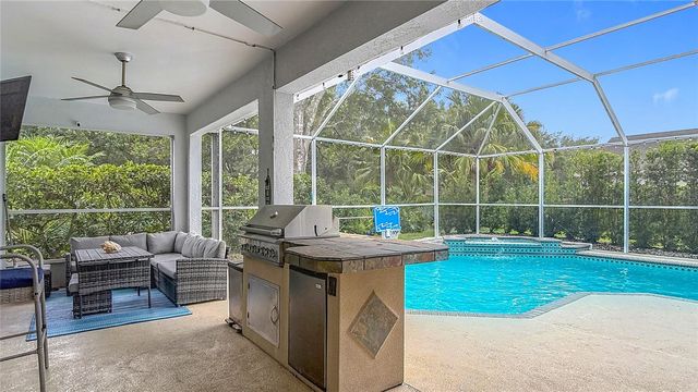 18902 SAINT LAURENT DRIVE, Lutz, FL 33558