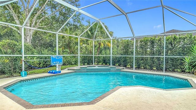 18902 SAINT LAURENT DRIVE, Lutz, FL 33558