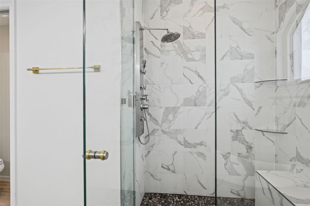 Image 29 of property listing at 18902 SAINT LAURENT DRIVE, Lutz, FL 33558