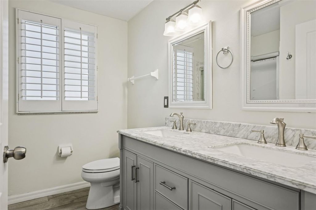 Image 32 of property listing at 18902 SAINT LAURENT DRIVE, Lutz, FL 33558