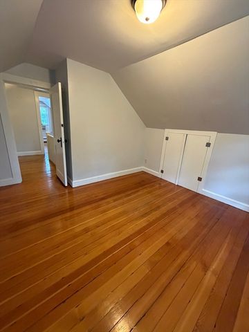 1186 Chestnut St 1186, Newton, MA 02464
