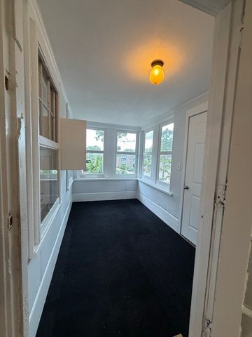 1186 Chestnut St 1186, Newton, MA 02464