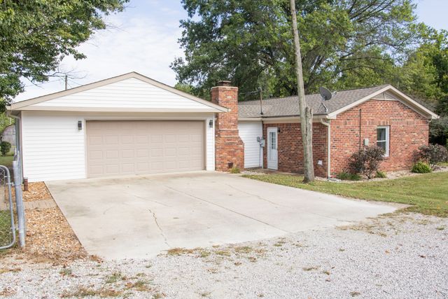 944 W County Road 200 N, Danville, IN 46122