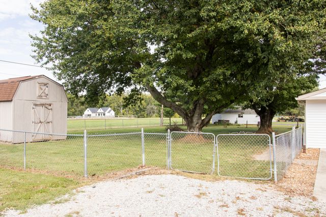 944 W County Road 200 N, Danville, IN 46122