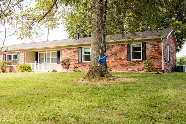 944 W County Road 200 N, Danville, IN 46122