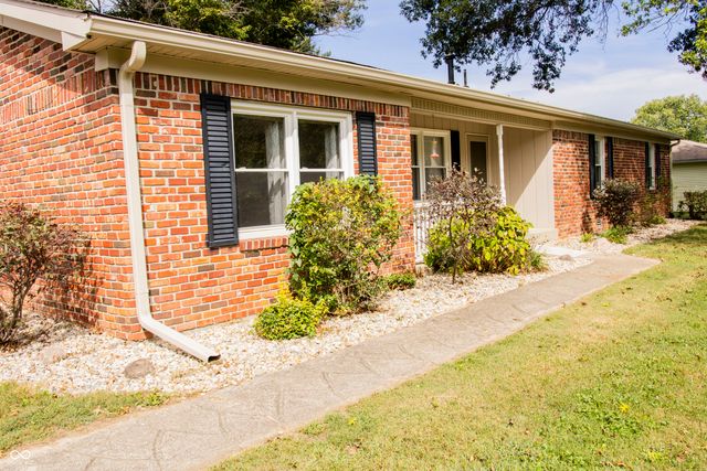 944 W County Road 200 N, Danville, IN 46122
