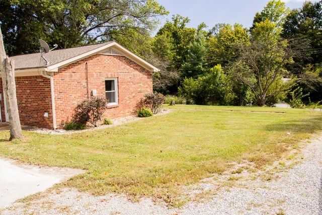 944 W County Road 200 N, Danville, IN 46122