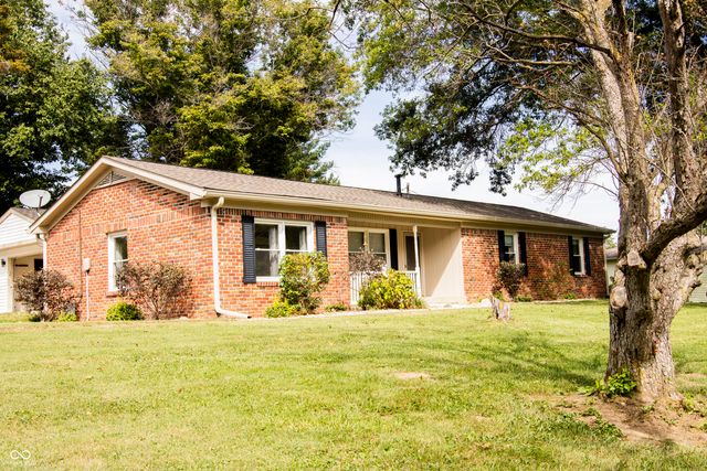 944 W County Road 200 N, Danville, IN 46122